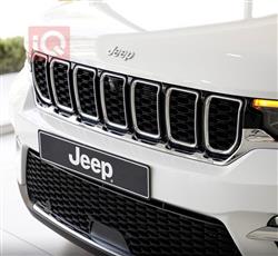 جیپ گراند شیرۆکی